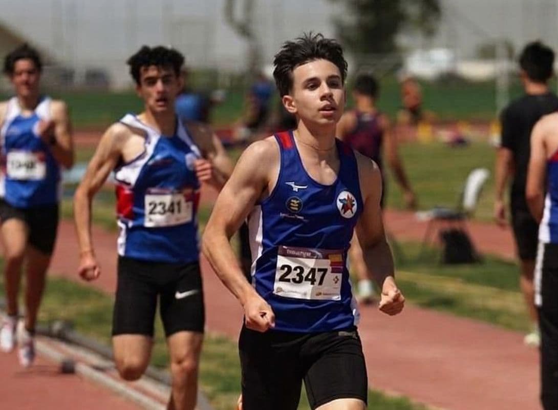 Matteo Gauci smashes U16 national 800m record with 1:59.88