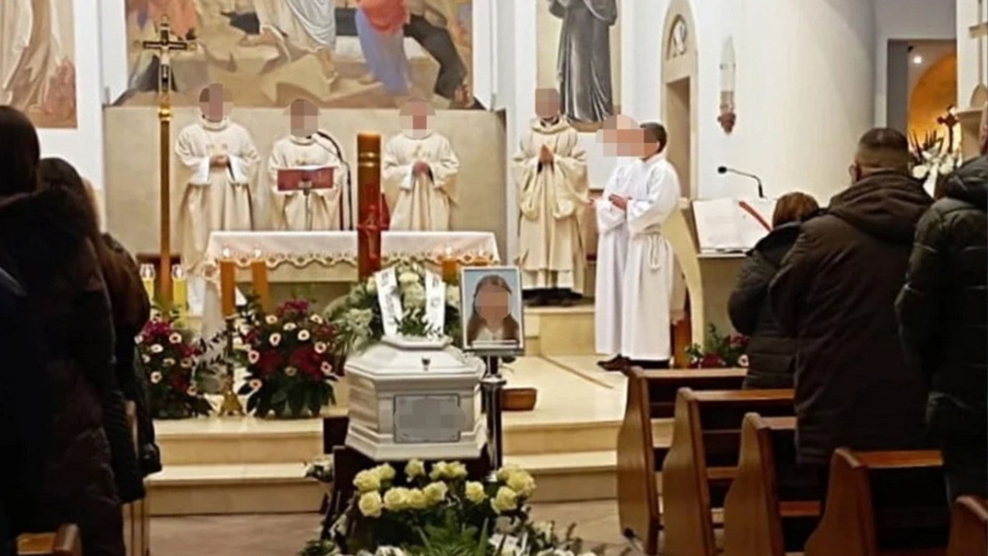 13-YEAR-OLD OLIWIA WOJNOWSKA LAID TO REST AT POLISH CHURCH