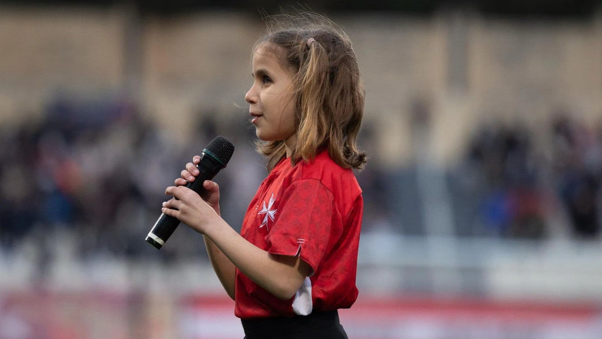 YOUNG MALTESE BLIND GIRL CATALAYA SINGS NATIONAL ANTHEM IN PACKED TA’ QALI